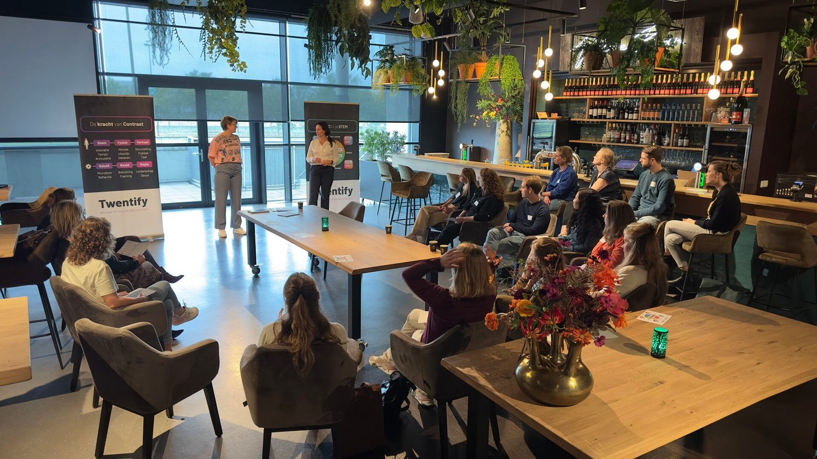 Een groep zorgverleners tijdens een trainingsdag